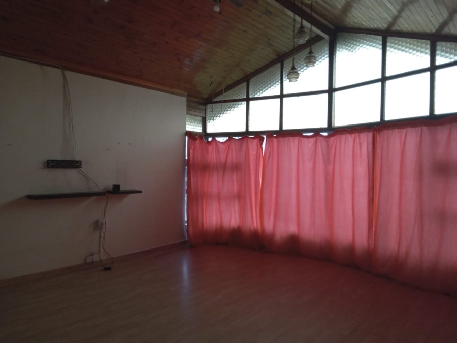 To Let Commercial Property for Rent in Eikendal Western Cape